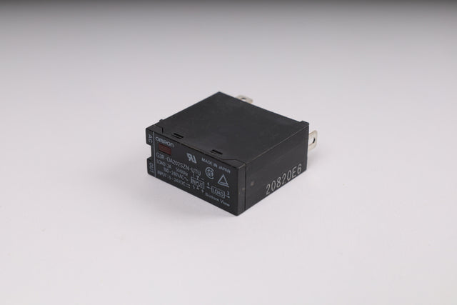 OMRON G3R-OA202SZN-UTU5-24VDC