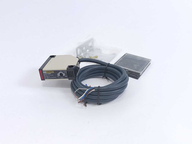 OMRON E3JK-R4M1