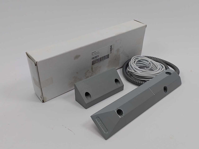 SIEMENS S54536-F104-A200
