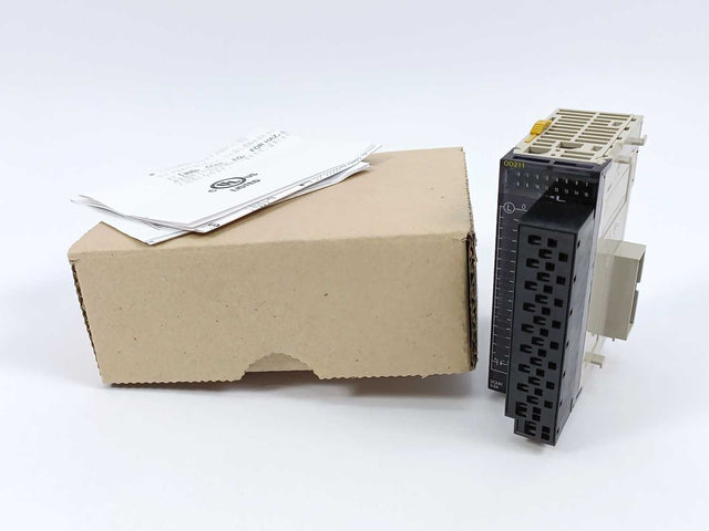 OMRON CJ1W-OD211