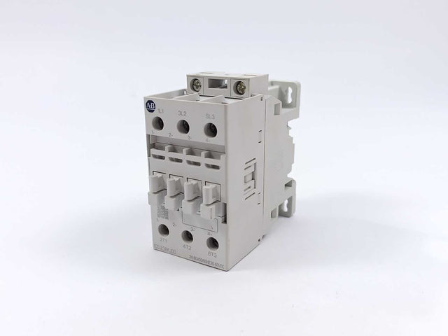 ALLEN BRADLEY 100-E38KJ00