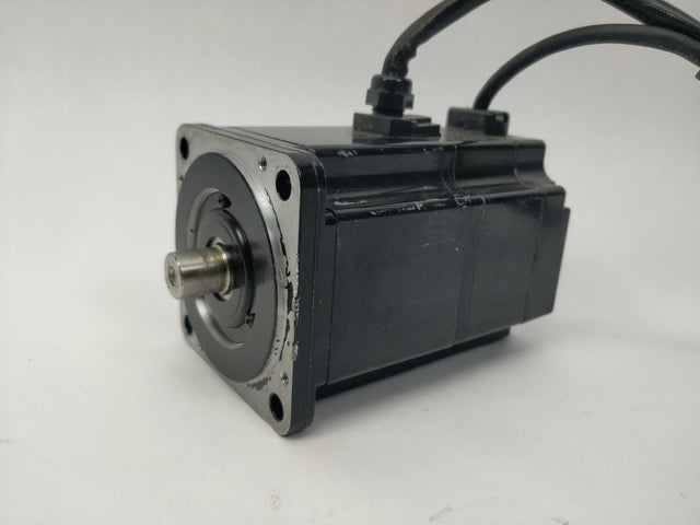AC SERVO MOTOR SGMPH-04A2A-YR22