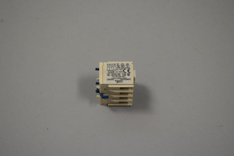 SCHNEIDER ELECTRIC LA1KN04