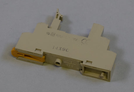OMRON P2RF-05-E